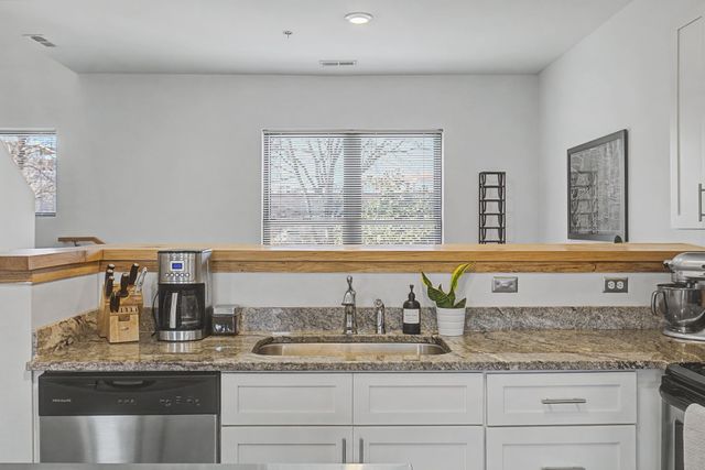 1225 4th Ave S Apt 205, Nashville, TN 37210