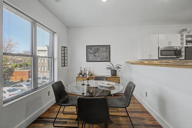 1225 4th Ave S Apt 205, Nashville, TN 37210