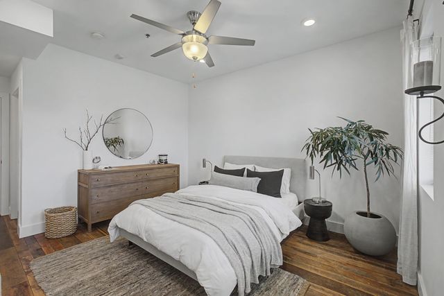 1225 4th Ave S Apt 205, Nashville, TN 37210