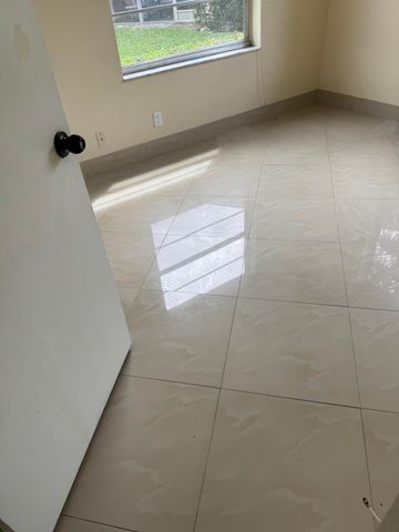 9921 Three Lakes Circle 9921, Boca Raton, FL 33428