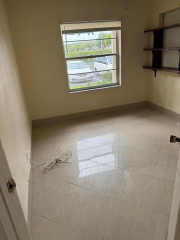 9921 Three Lakes Circle 9921, Boca Raton, FL 33428