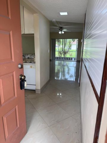 9921 Three Lakes Circle 9921, Boca Raton, FL 33428