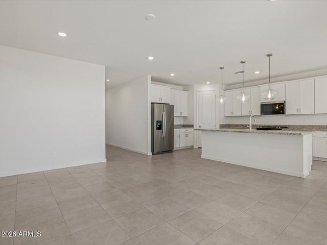 8412 W SARATOGA Way, Florence, AZ 85132