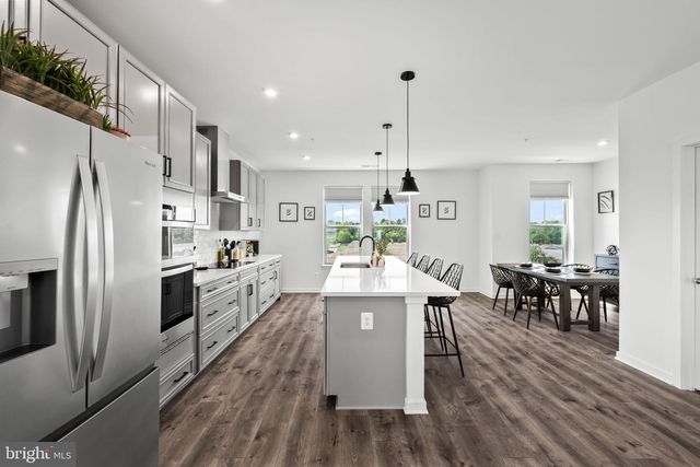 19746 MISTY MOSS SQ, Ashburn, VA 20147