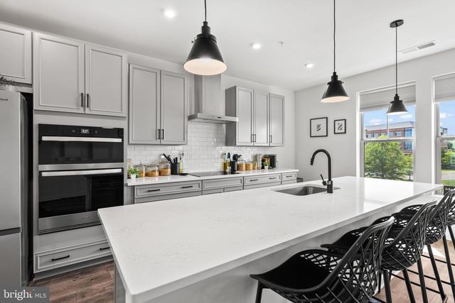 19746 MISTY MOSS SQ, Ashburn, VA 20147