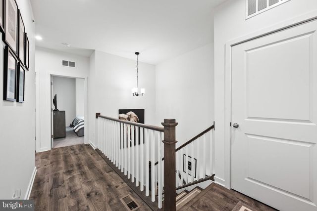 19746 MISTY MOSS SQ, Ashburn, VA 20147