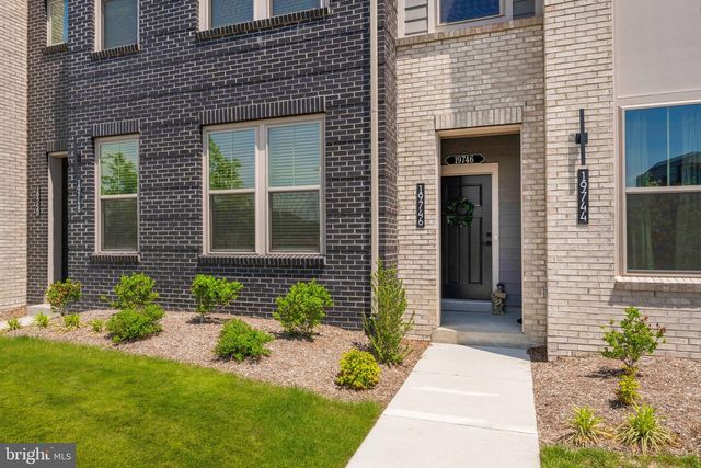 19746 MISTY MOSS SQ, Ashburn, VA 20147