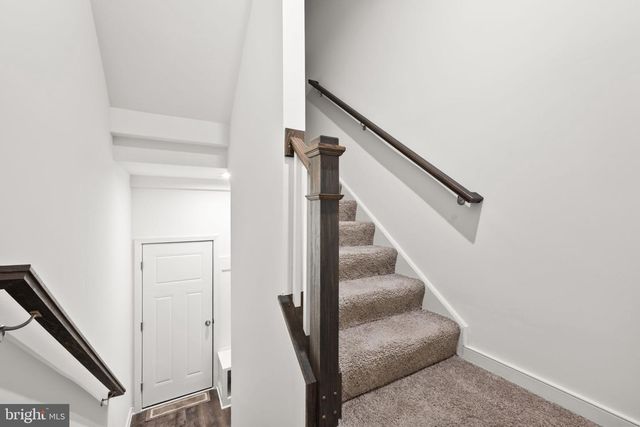 19746 MISTY MOSS SQ, Ashburn, VA 20147