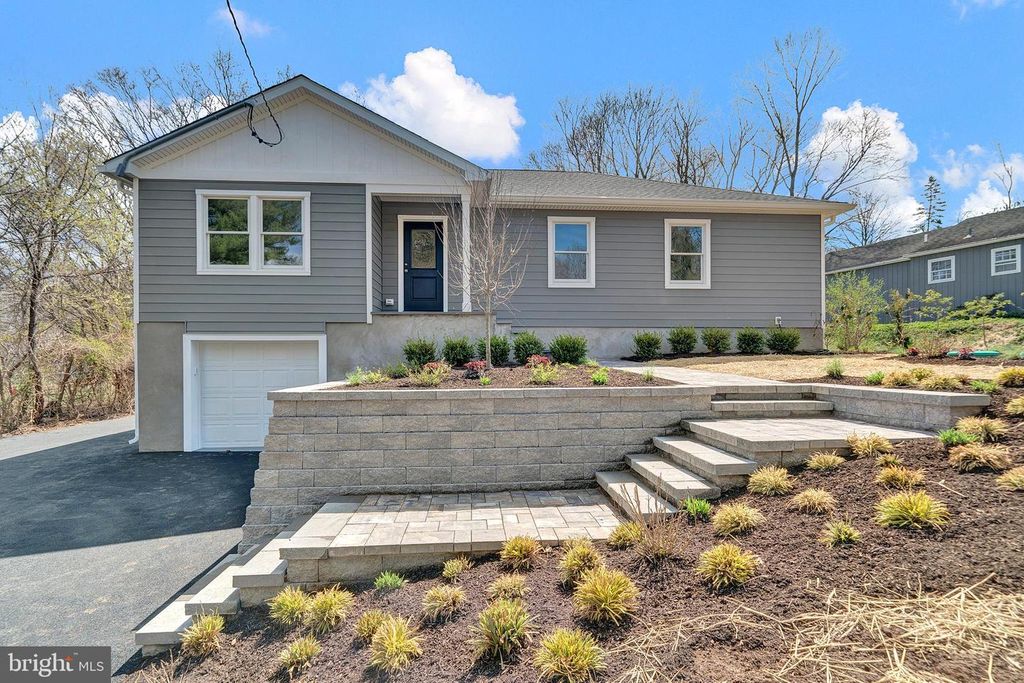 212 PENN HOPEWELL RD, Hopewell, NJ 08525