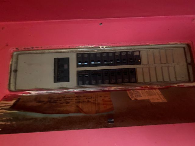 251 W Iowa Avenue, Whitwell, TN 37397