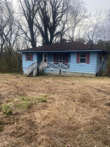 251 W Iowa Avenue, Whitwell, TN 37397