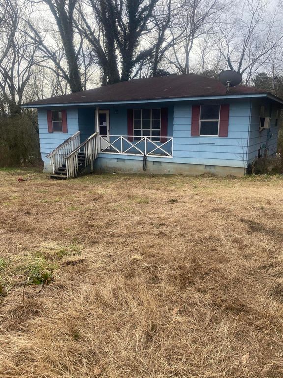 251 W Iowa Avenue, Whitwell, TN 37397