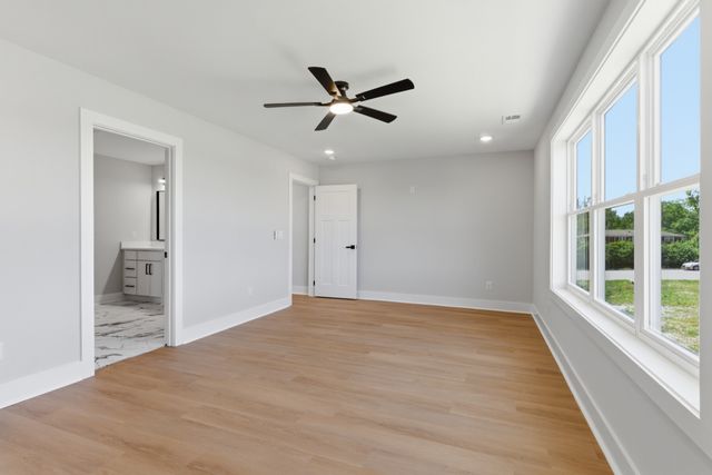 1121 Lawrence Ave Unit 3, Madison, TN 37115