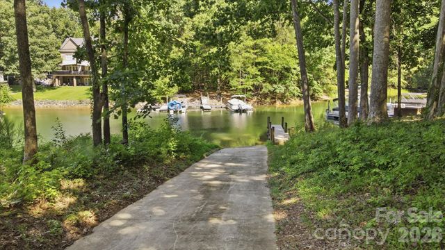 110 Henry Lane, Mooresville, NC 28117