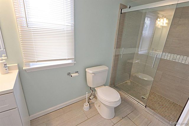 802 E 11 Mile Road, Royal Oak, MI 48067