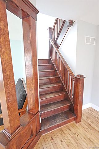 802 E 11 Mile Road, Royal Oak, MI 48067