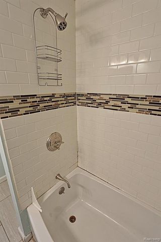 802 E 11 Mile Road, Royal Oak, MI 48067