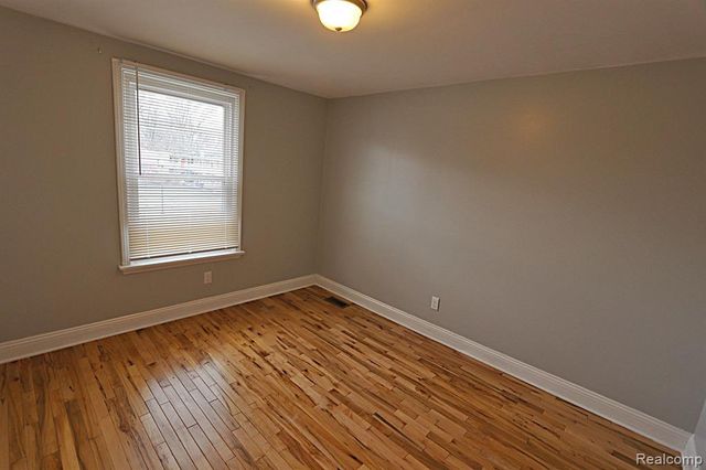 802 E 11 Mile Road, Royal Oak, MI 48067