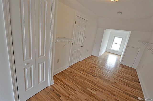 802 E 11 Mile Road, Royal Oak, MI 48067