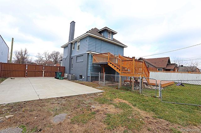 802 E 11 Mile Road, Royal Oak, MI 48067