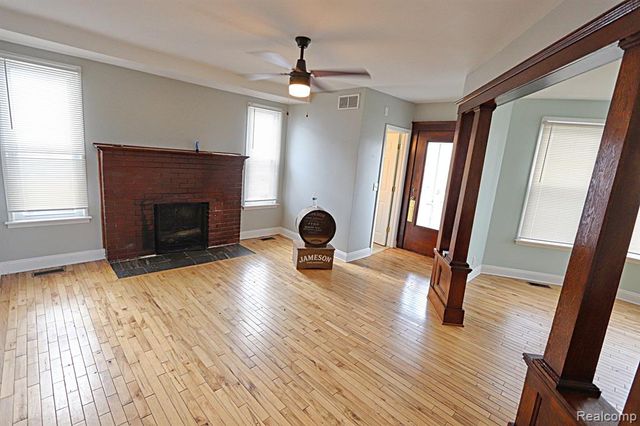 802 E 11 Mile Road, Royal Oak, MI 48067