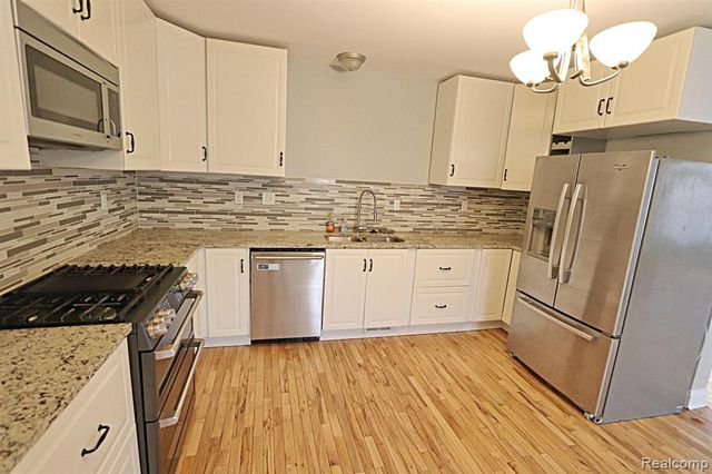 802 E 11 Mile Road, Royal Oak, MI 48067