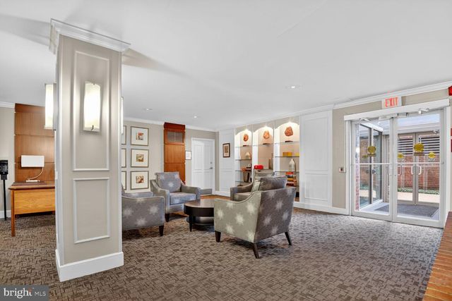 3000 SPOUT RUN PKWY #A306, Arlington, VA 22201