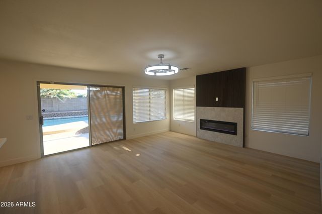 1403 W GOLDFINCH Way, Chandler, AZ 85286