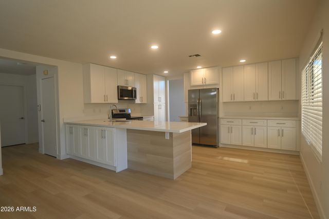 1403 W GOLDFINCH Way, Chandler, AZ 85286