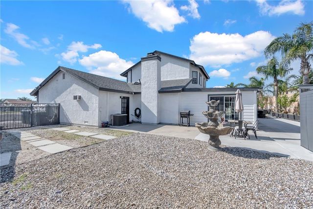 7620 Catawba Court, Fontana, CA 92336