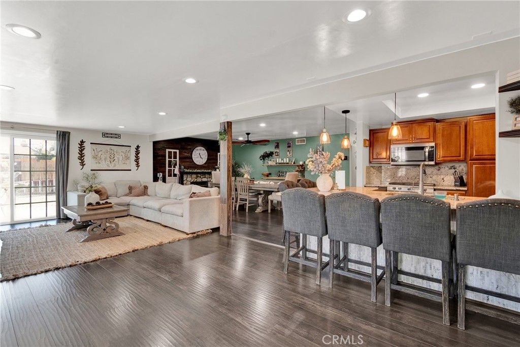 Image 18 of property listing at 7620 Catawba Court, Fontana, CA 92336