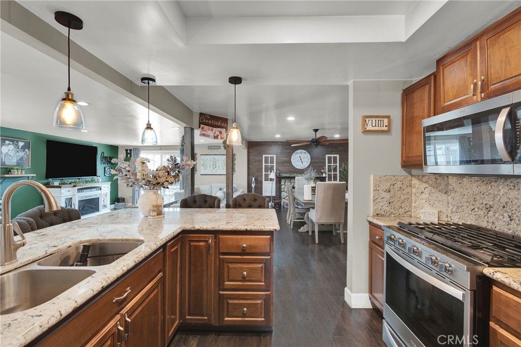 Image 23 of property listing at 7620 Catawba Court, Fontana, CA 92336