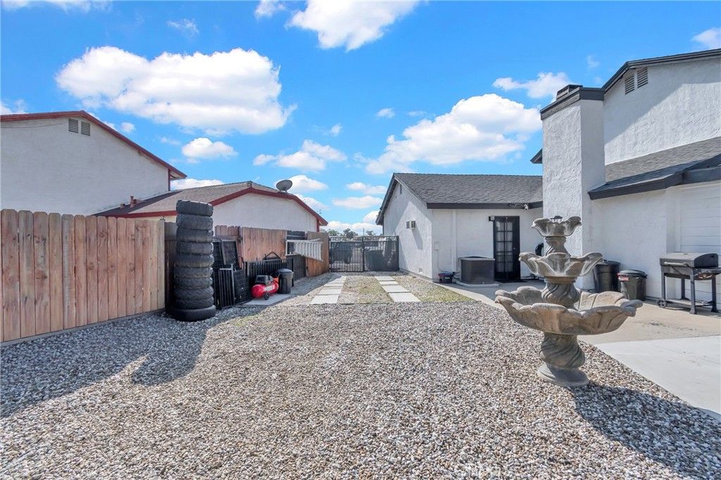 Image 52 of property listing at 7620 Catawba Court, Fontana, CA 92336