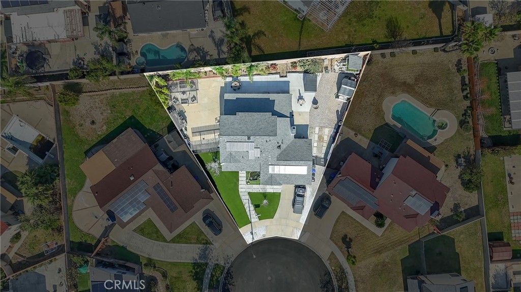 Image 6 of property listing at 7620 Catawba Court, Fontana, CA 92336