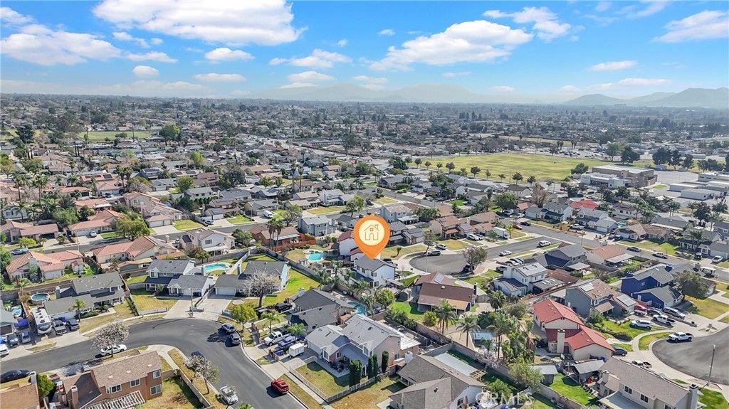 Image 9 of property listing at 7620 Catawba Court, Fontana, CA 92336