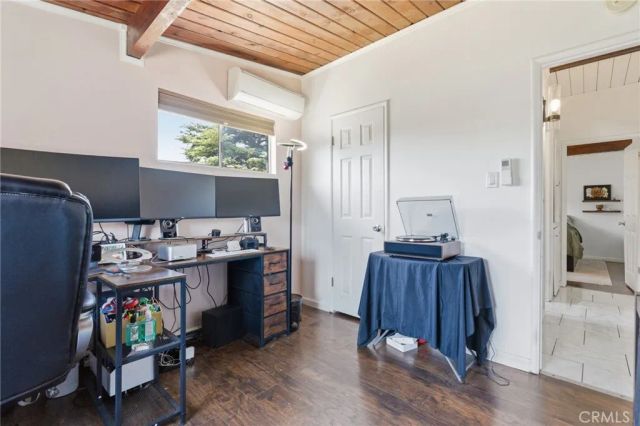 5923 N Edenfield, Azusa, CA 91702