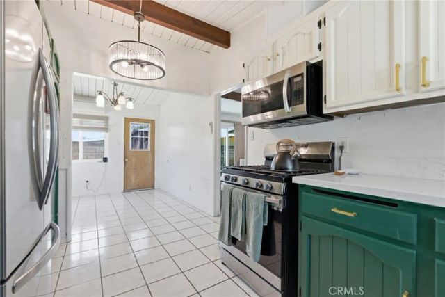 5923 N Edenfield, Azusa, CA 91702