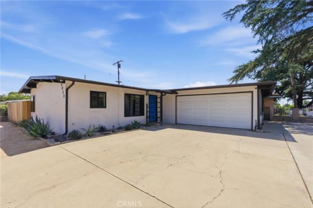 5923 N Edenfield, Azusa, CA 91702