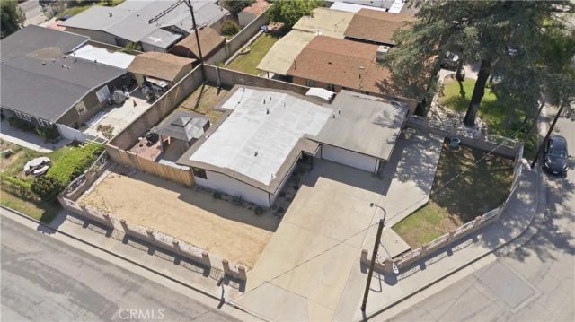 5923 N Edenfield, Azusa, CA 91702