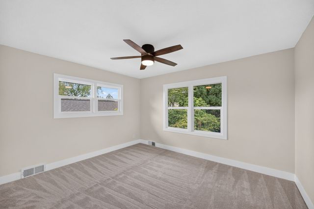 7037 Wilshire Boulevard, Windsor Heights, IA 50324