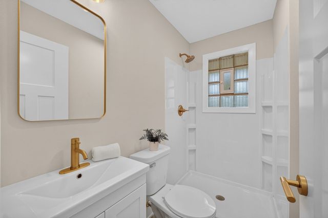 7037 Wilshire Boulevard, Windsor Heights, IA 50324