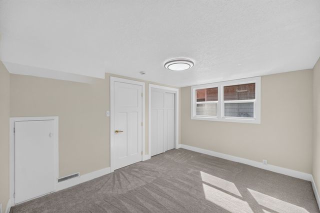 7037 Wilshire Boulevard, Windsor Heights, IA 50324