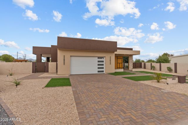 5923 E NORTH Lane, Paradise Valley, AZ 85253
