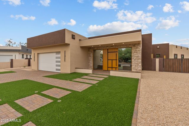 5923 E NORTH Lane, Paradise Valley, AZ 85253