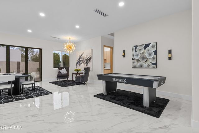 5923 E NORTH Lane, Paradise Valley, AZ 85253