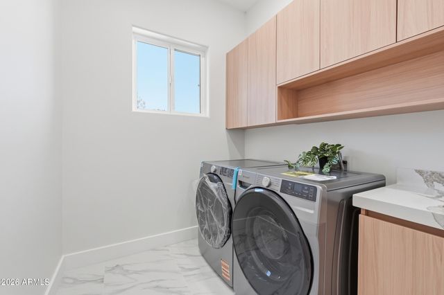 5923 E NORTH Lane, Paradise Valley, AZ 85253