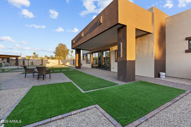 5923 E NORTH Lane, Paradise Valley, AZ 85253