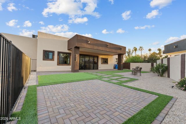 5923 E NORTH Lane, Paradise Valley, AZ 85253