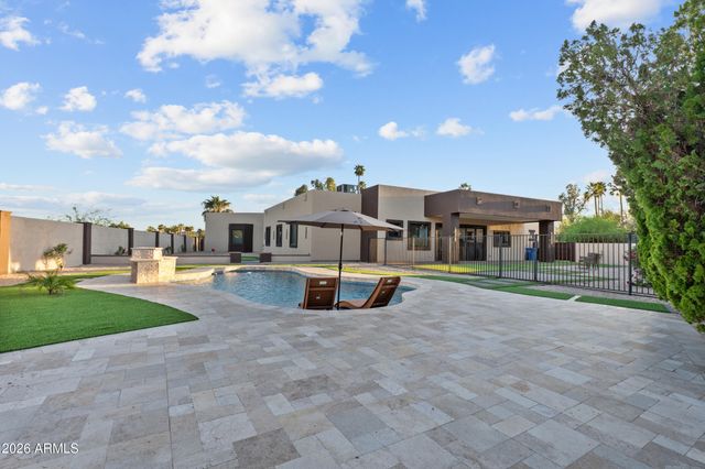 5923 E NORTH Lane, Paradise Valley, AZ 85253