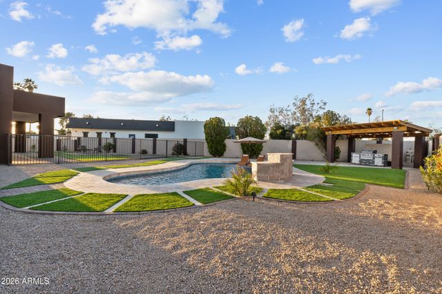 5923 E NORTH Lane, Paradise Valley, AZ 85253